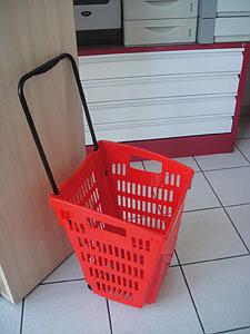 Panier sur roulettes 