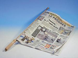 Baguettes en bois pour journal hauteur maxi 53cm, la paire