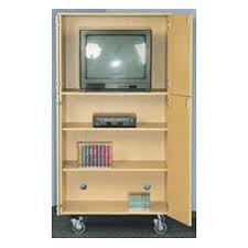 Armoire vidéofermée sur socle à roulettes H190cm