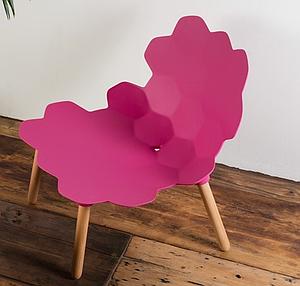 Chaise design "carapace" aspect LAQUE