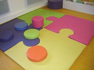 Tapis en mousse "puzzle" coloris TENDANCE 